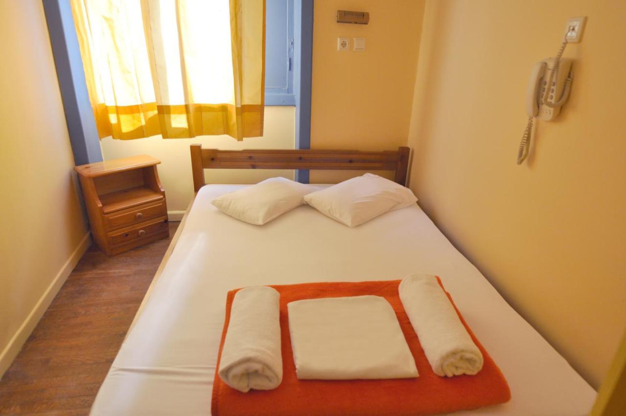 The Student & Travellers Inn Ateny Zewnętrze zdjęcie